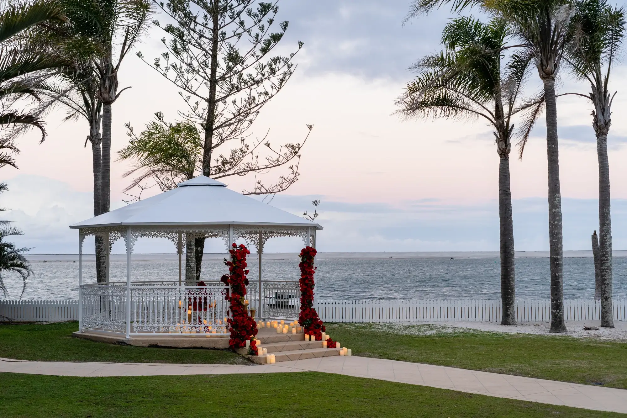 Caleb-Tatum-Unforgettable-Proposals-Golden-Beach-Romantic-Rotunda-08.2026-13-2